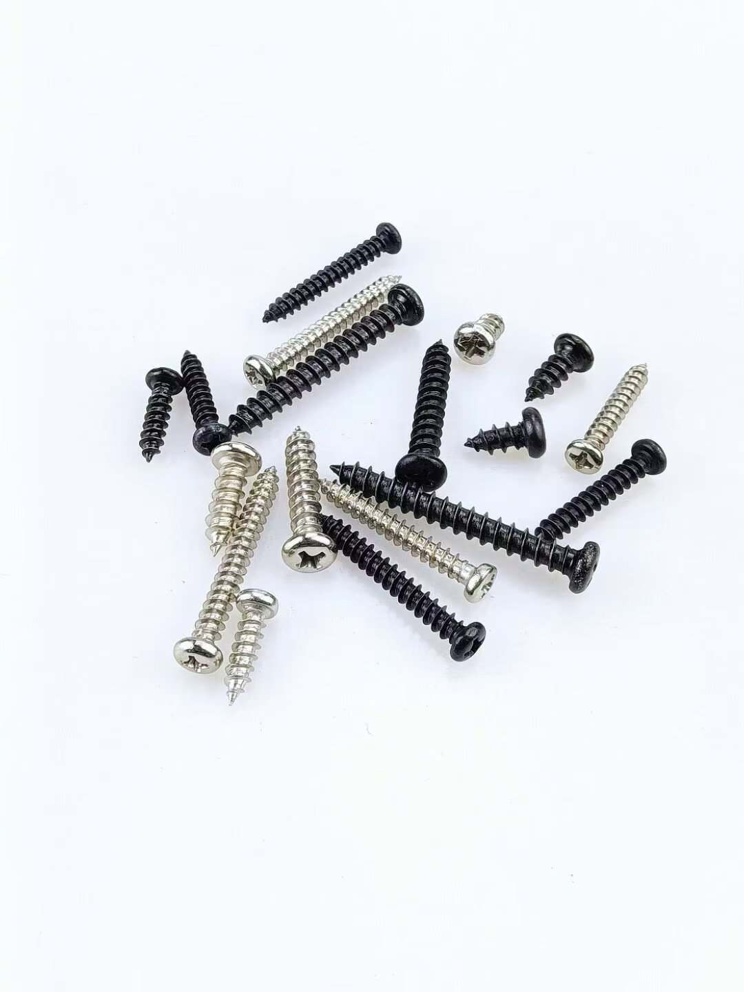Self-tapping screw